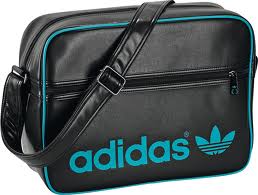 ich suche eine adidas tasche in schwarz-türkis (im Internet)