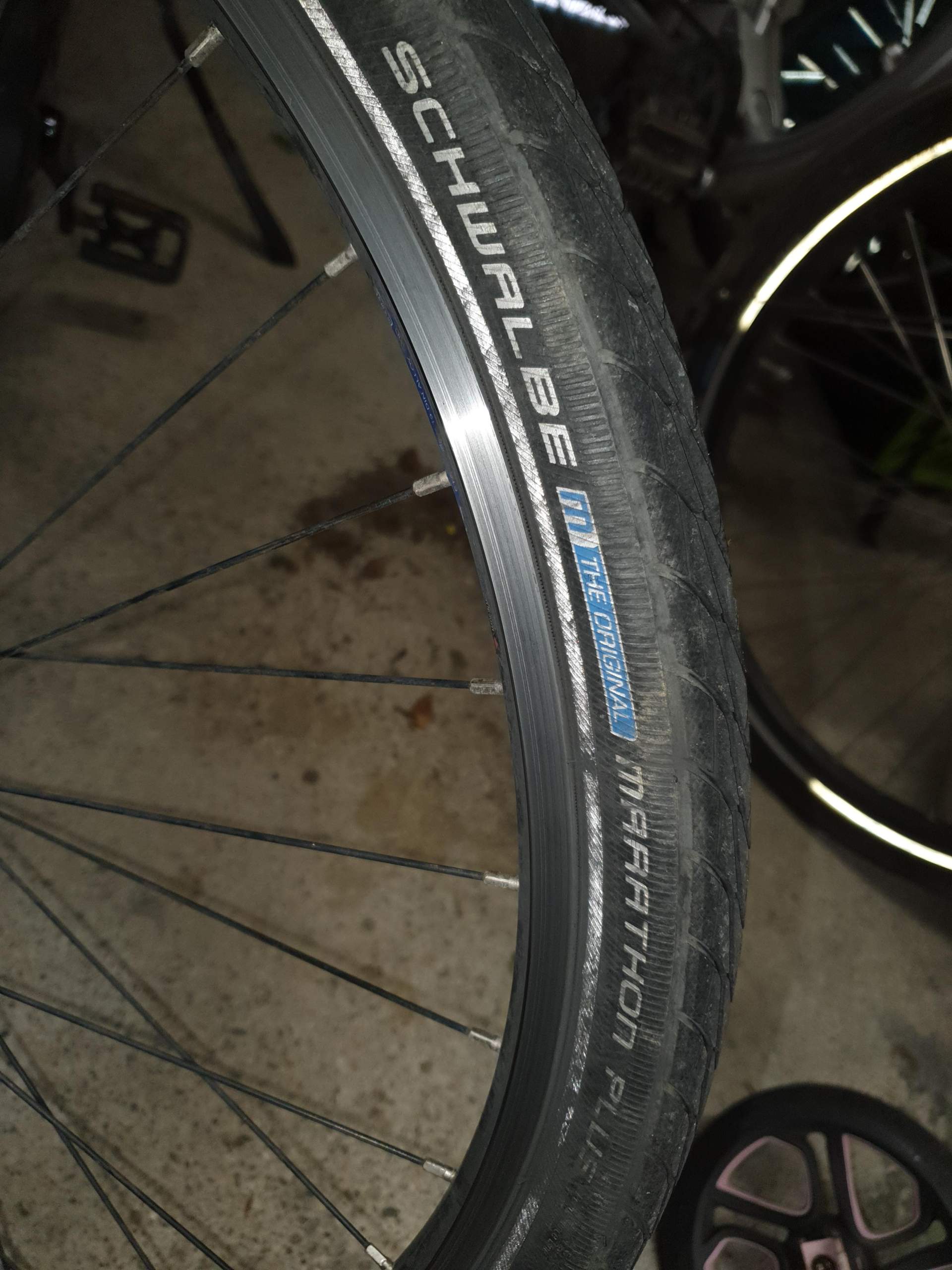 Wunderschne Reifendruck Im Fahrrad Bild