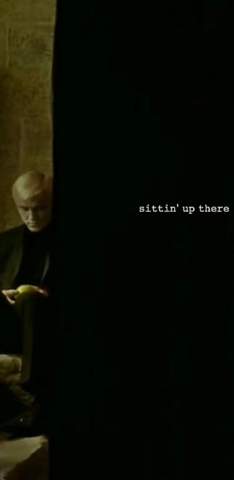 In welchem Teil (Film) sitzt Draco so alleine in ner Ecke?