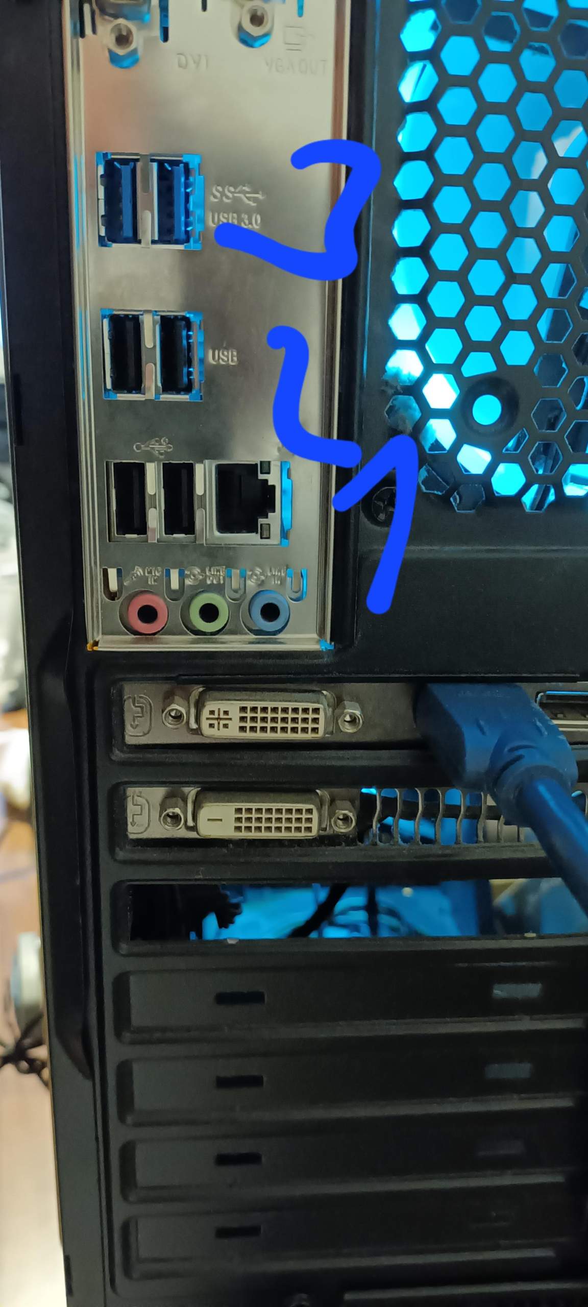 In welchen USB Slot soll ich meine MausundTastaturanschließen? (Tastatur, Maus, Anschluss)