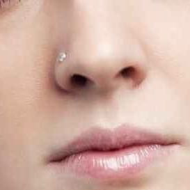 Indisches nasenpiercing - (Piercing, India)
