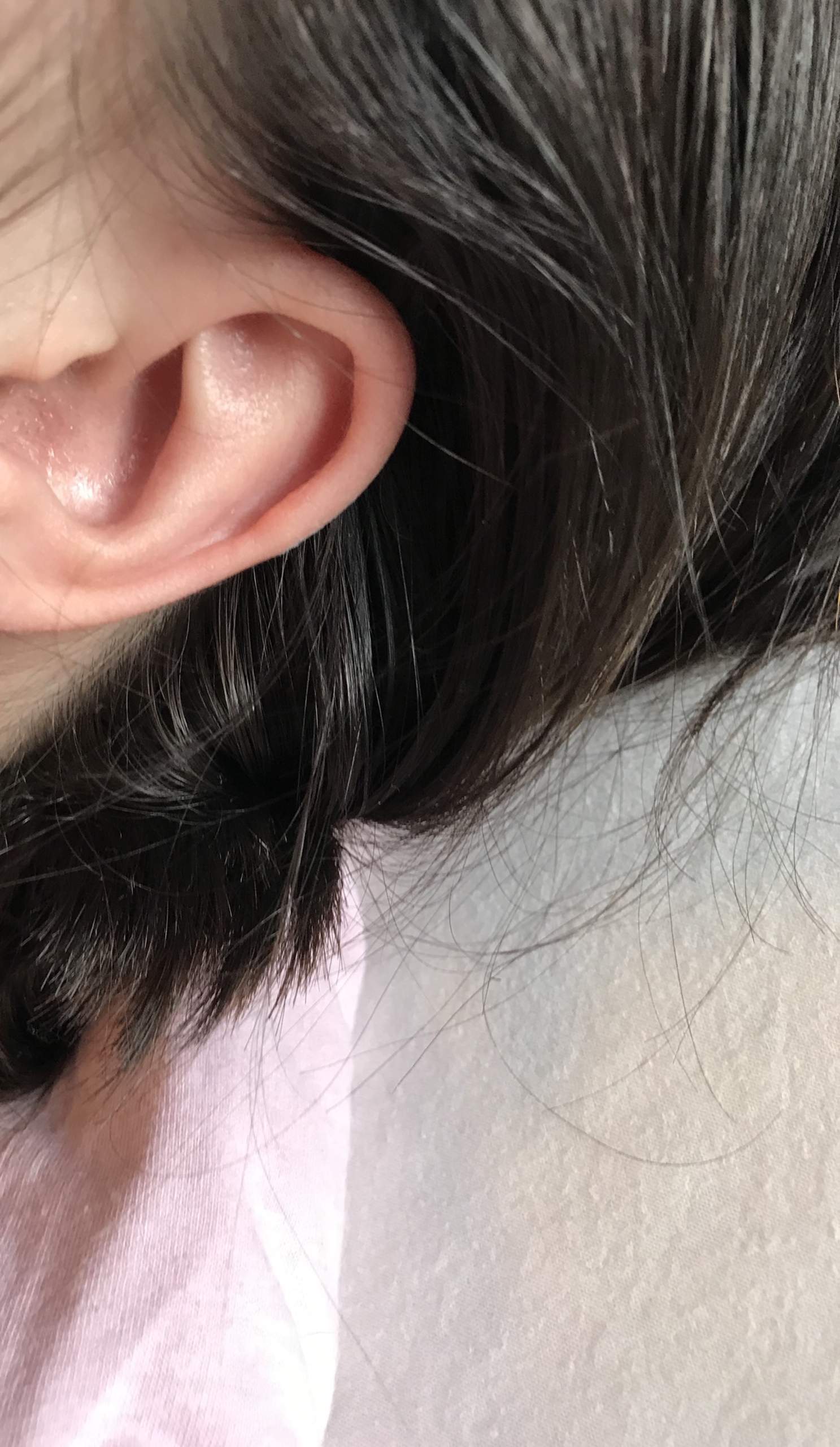 Industrial Piercing nach einer Woche rot? (Ohr, Piercer, Helix)