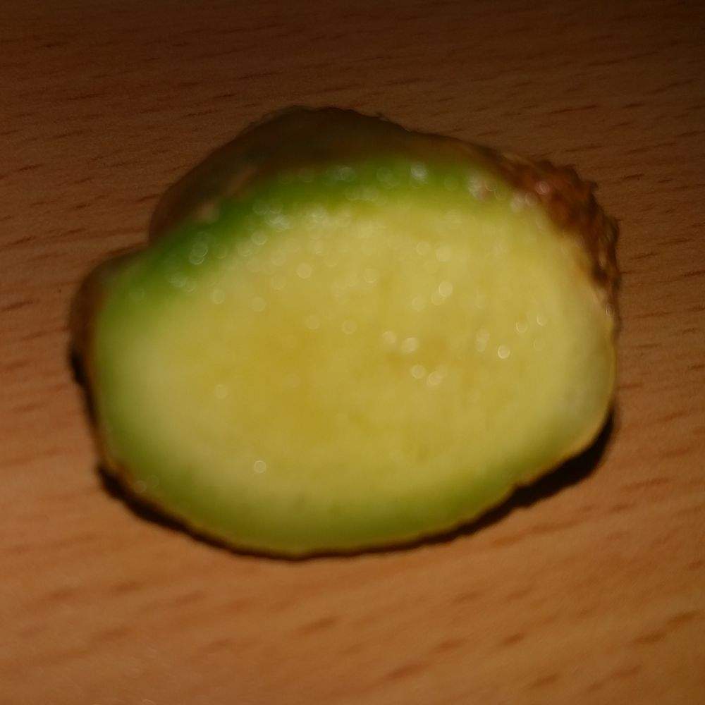Inger verfärbung? (Ernährung, Nahrungsmittel, Ingwer)