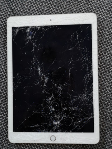 Ipad Die Treppe Runtergefallen Spider App Und Streifen Defekt Reparaturkosten