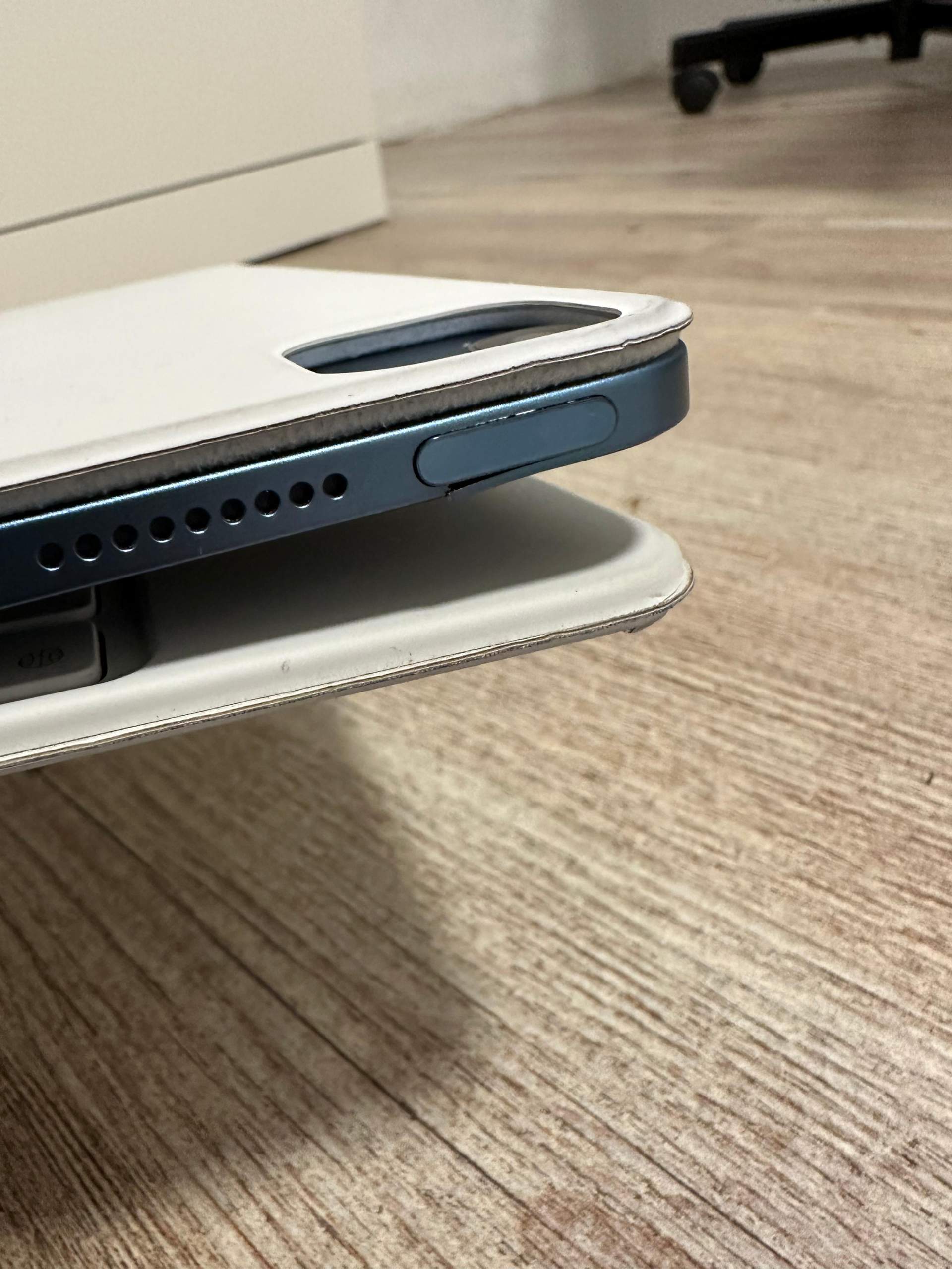 iPad von Klassenkamerad beschädigt was tun? (Apple)