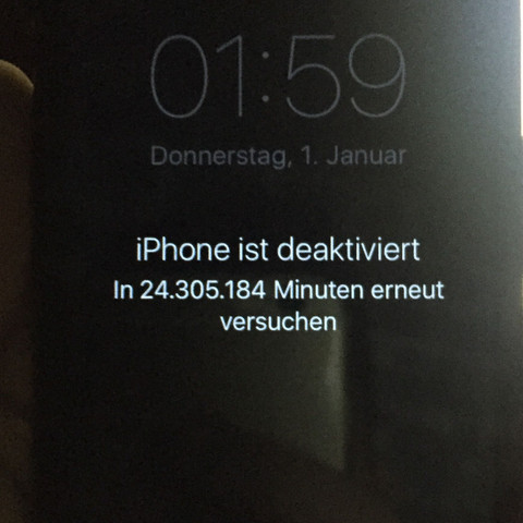 24.000.000 min warten ?!? Und das Datum ist auch falsch !! - (iPhone 4S, iphone-deaktiviert)