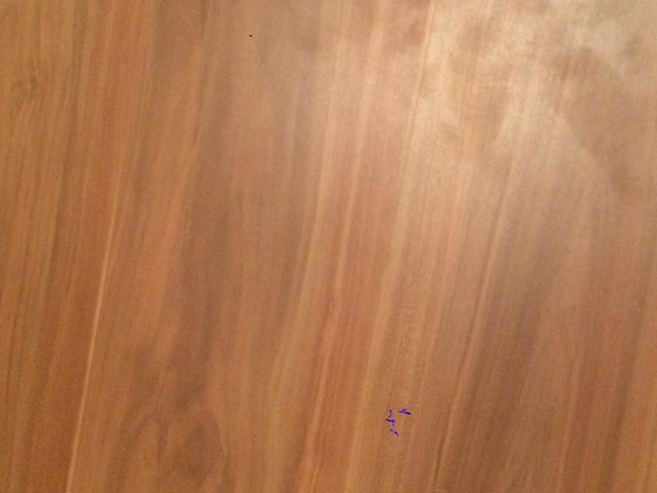 Hier (mitte links) sieht man den Fleck - (iPhone, Kamera, Flecken)