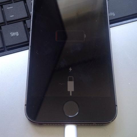 Iphone 5s Ladt Nicht Mehr Wir Aber Trotzdem Erkannt Was Kann Da Sein Computer Pc Technik