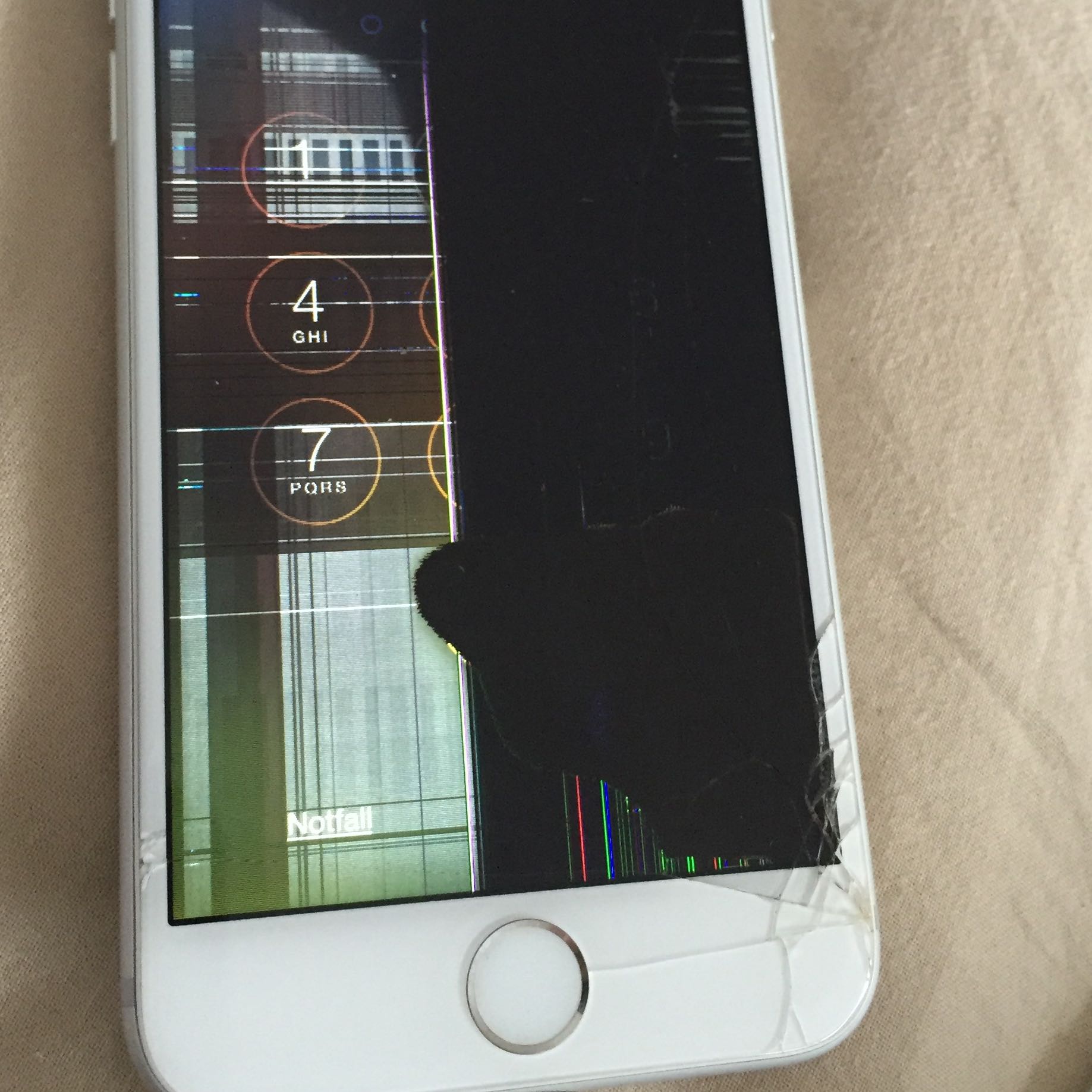 iPhone 6 Display Schwarze Flecken und Streifen
