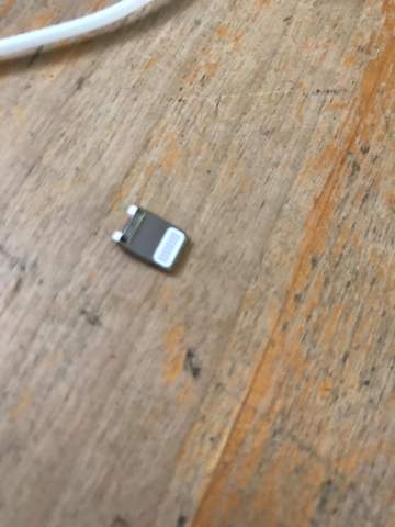 iPhone Kopfhörer im Handy stecken geblieben (reparieren)?