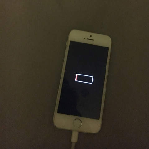 Iphone5s Zeigt An Das Es Ladt Geht Aber Nicht An Handy Apple Iphone Iphone5s Zeigt An Das Es Ladt Geht Aber Nicht An Handy Apple Iphone