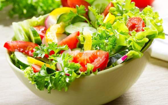 Isst du gerne Salat, wen ja welchen z.B und weshalb?