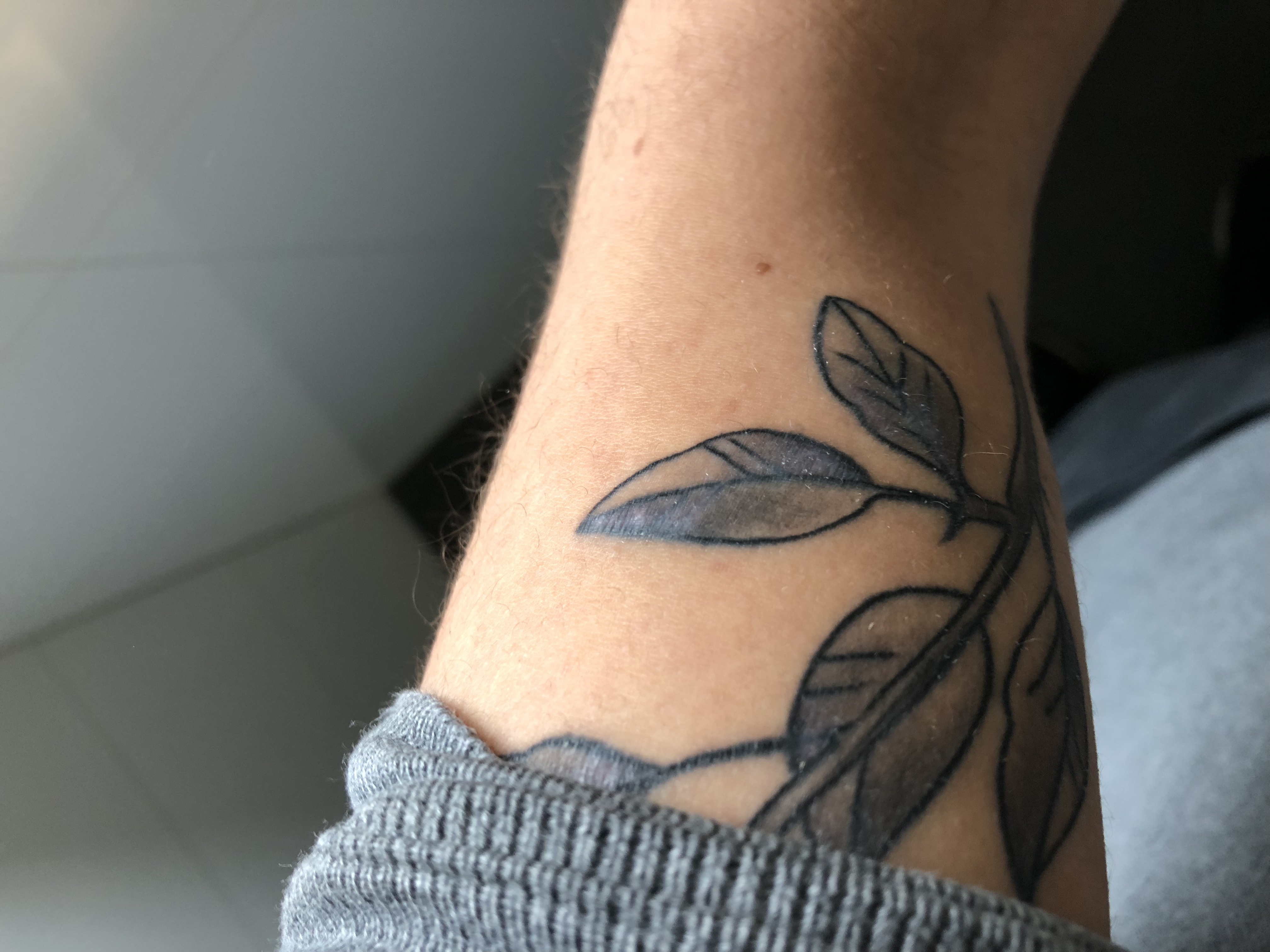 Ist das bei einer Tattoo Heilung normal? (Tattoopflege) Ist das bei einer Tattoo Heilung normal? (Tattoopflege)