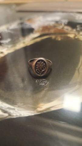 Ist das Edelweissring der Gebirgsjäger oder reiner Trachtschmuck ...