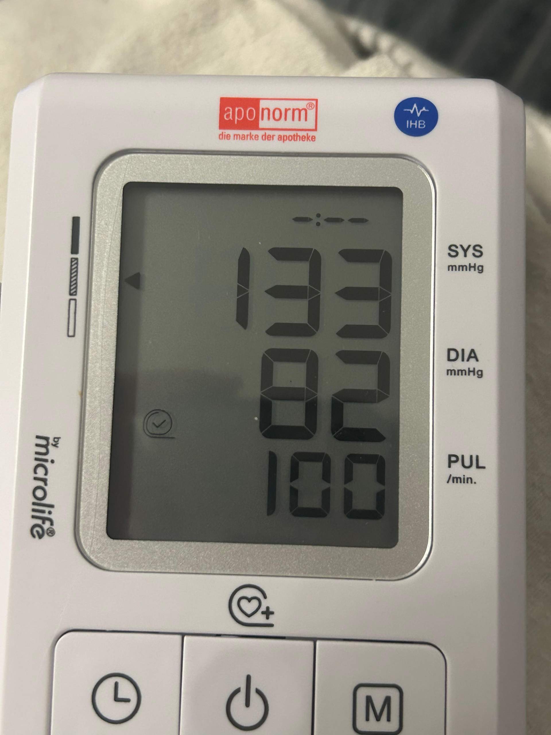 ist das ein normaler blut druck und ruhe puls? (Kardiologie)