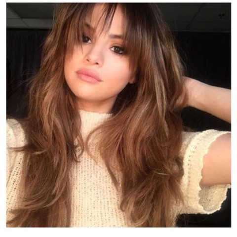 Meine diese Frisur hier von Selena - (Mädchen, Haare, Beauty)