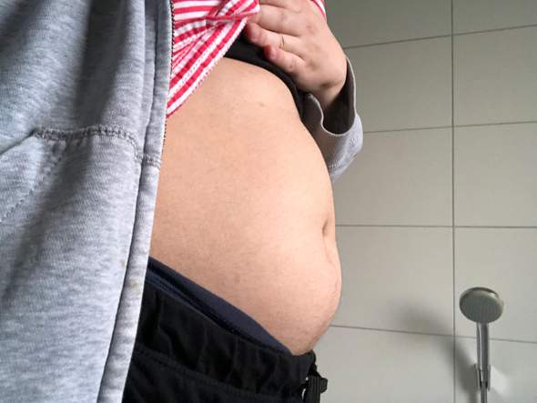 Bauch wird dicker schwanger