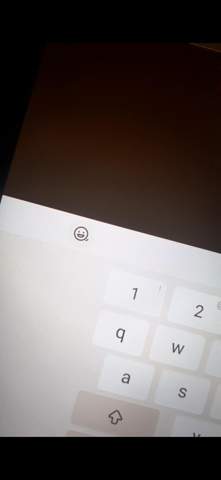 Ist das normal bei der Samsung Tastatur ,dass der Emoji sich bewegt oder wurde ich gehackt?