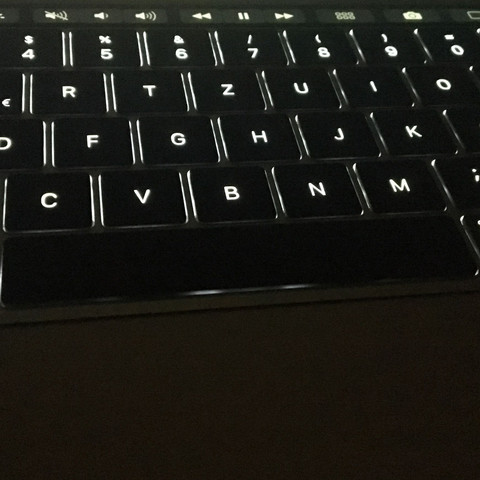 Mit Touchbar 

 - (PC, Laptop, Mac)