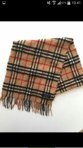 Ist Der Burberry Schal Auf Den Bildern Original