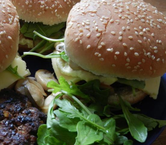 Hamburger vor dem Essen! :) - (Haltbarkeit, Hamburger)