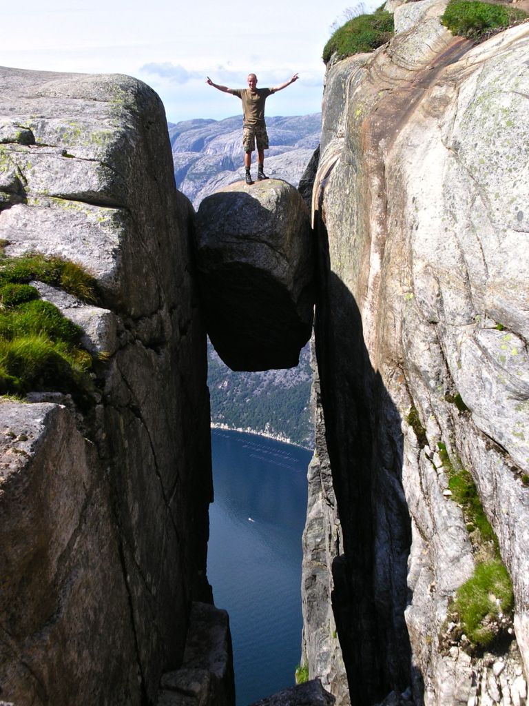 Ist der Kjeragbolten sehr gefährlich? (Gefahr, Norwegen, klettern)