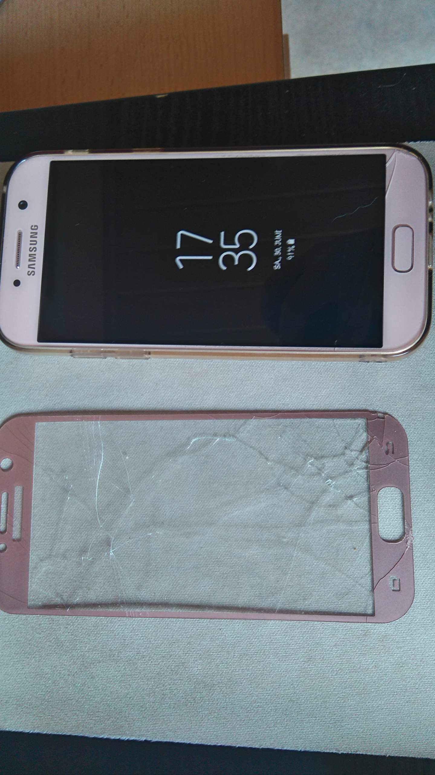 S7 Riss Im Display : Mein Gerät ist zerbrochen und mein Display hat ...