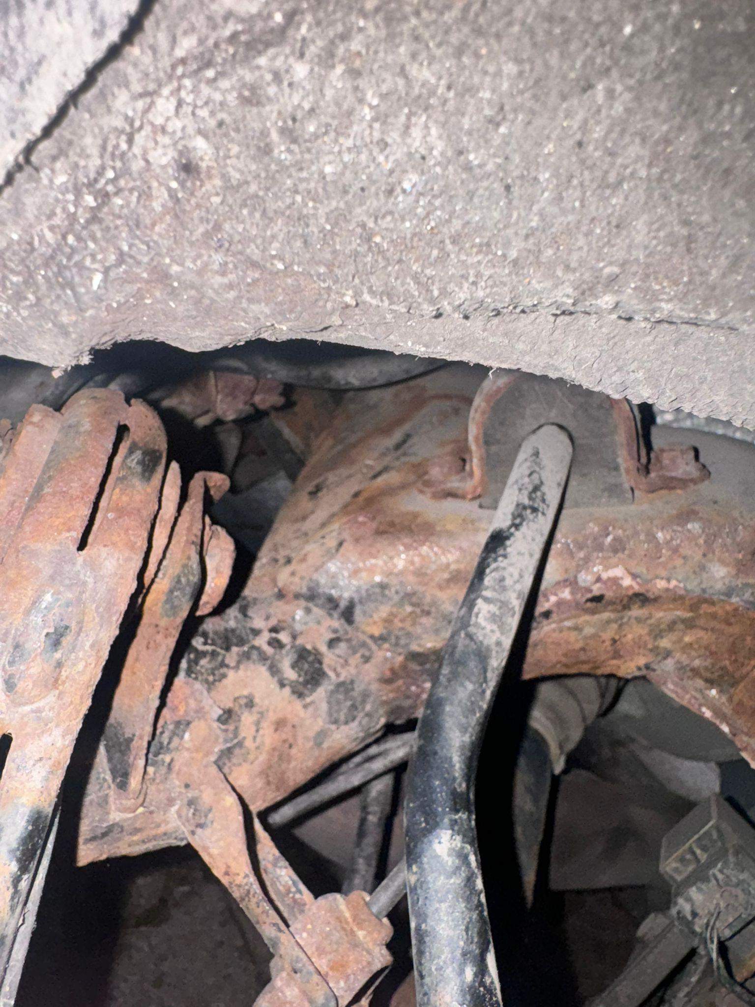 ist der Rost an der Hinterachse schlimm? (BMW, TÜV, Rostschutz)