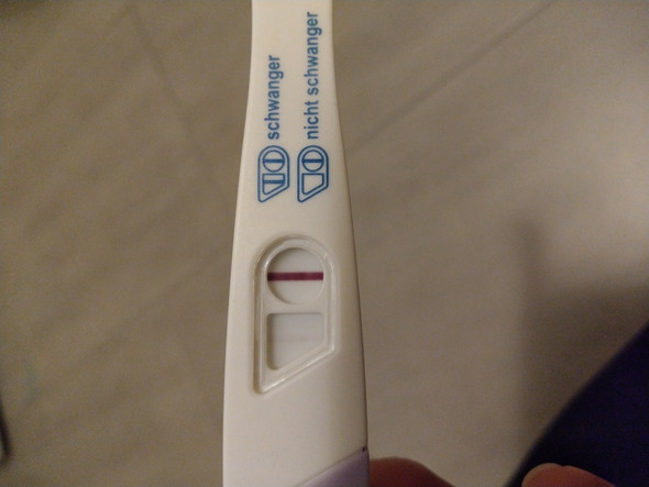 Schwangerschaftstest leicht positiv