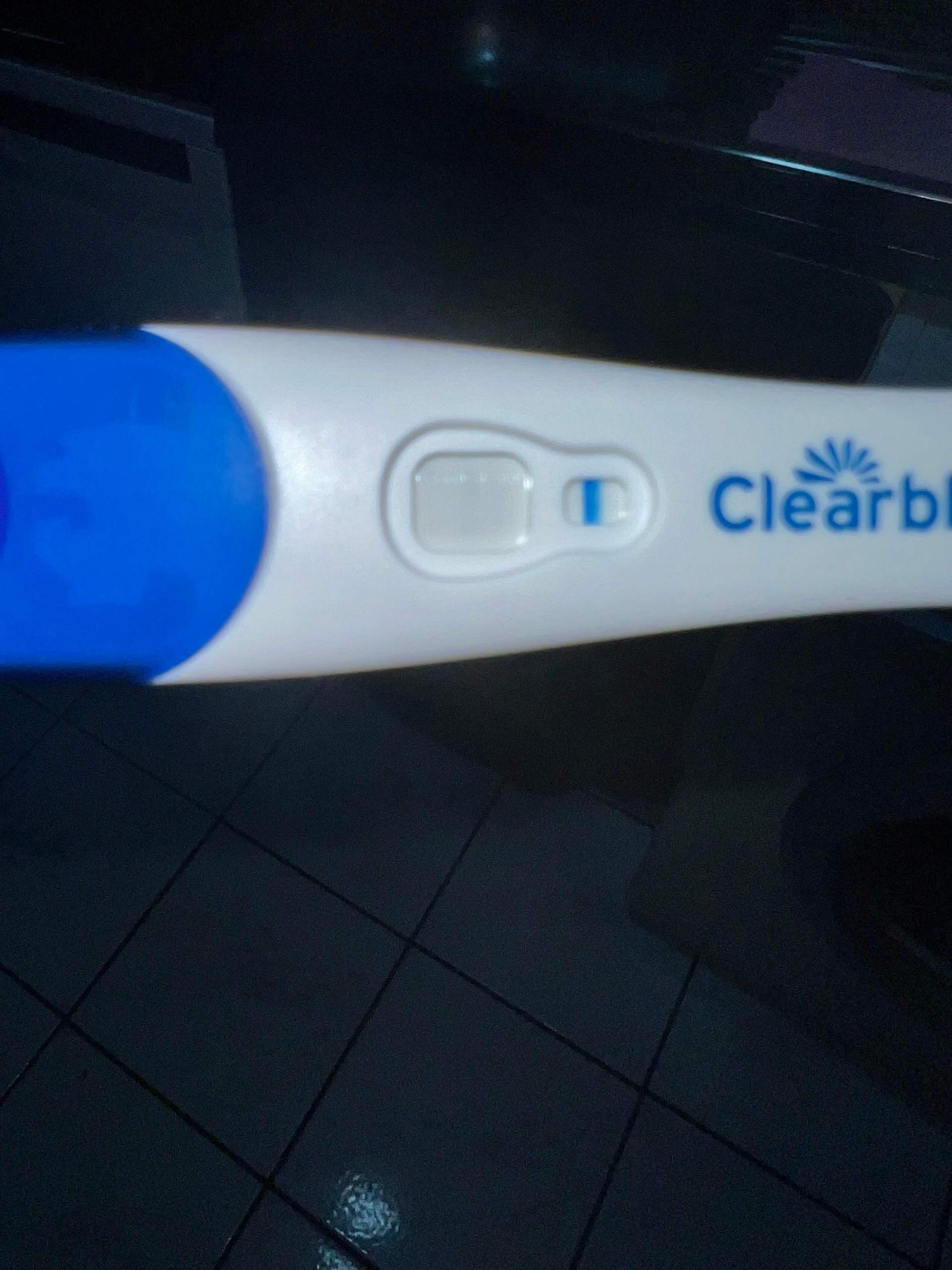 Ist der Test Positiv? (Schwangerschaftstest, ClearBlue Frühtest)