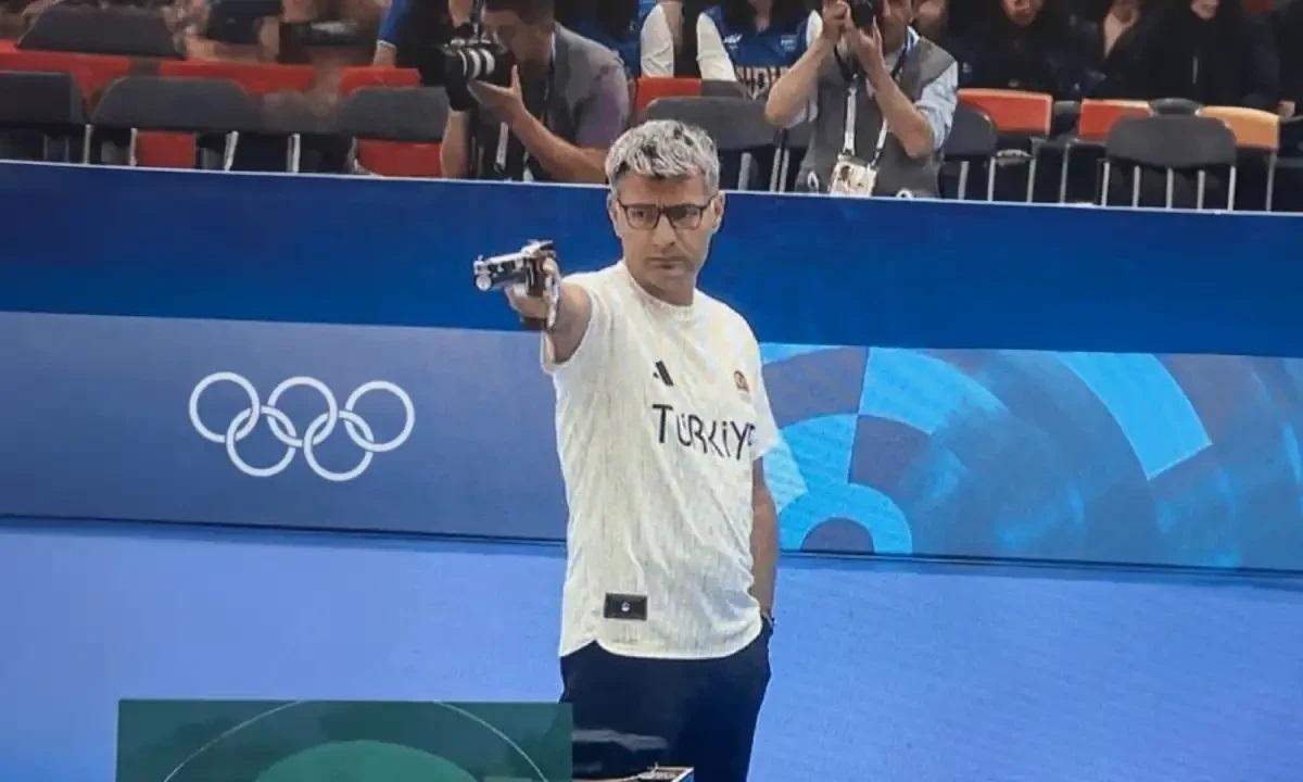 Ist der türkische Schütze Yusuf Dikec von Olympia objektiv betrachtet der coolste Mensch der