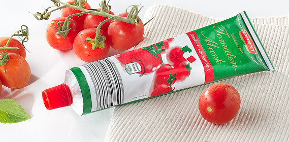 Tomatenmark nebst Tomaten - (Gesundheit, Ernährung, Körper)