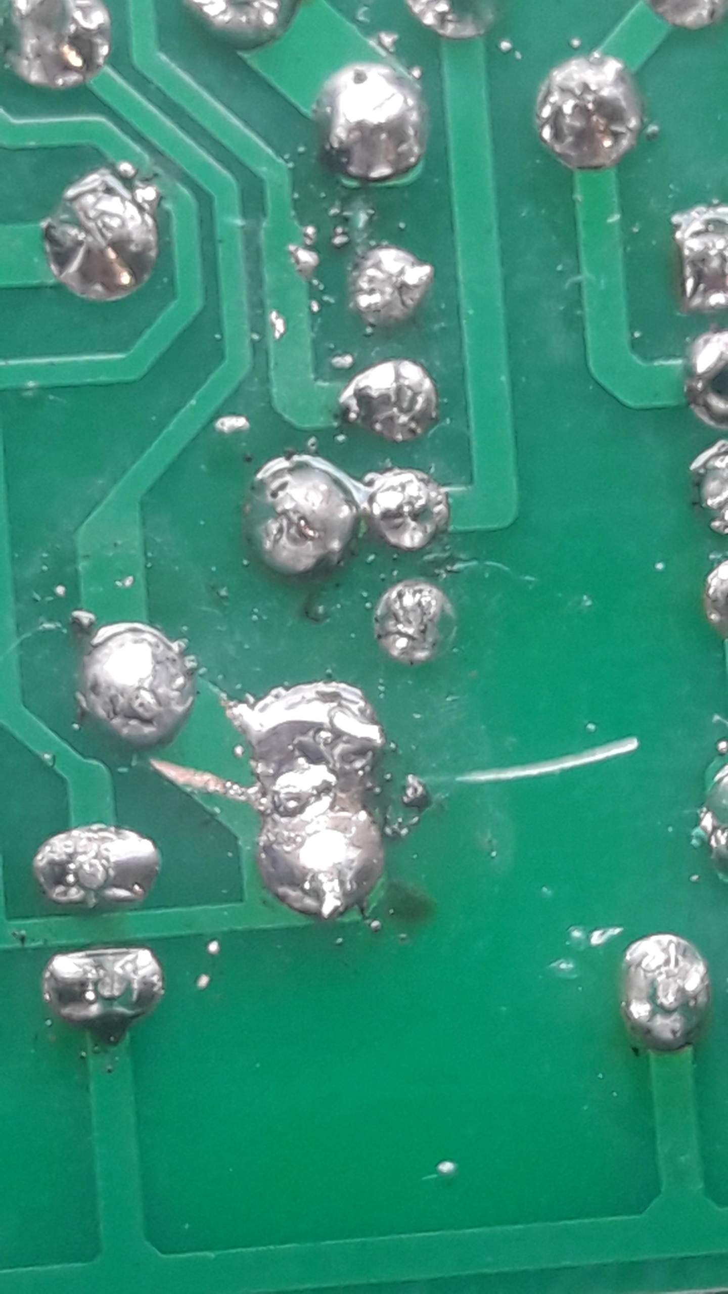 Ist die Platine jetzt kaputt? (Elektrotechnik, Platinenschaden)