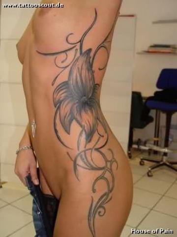 Tattoo an der Körperseite - (Schwangerschaft, Tattoo)