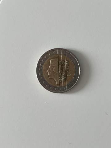 Ist diese 2€ Münze irgendwas Wert?