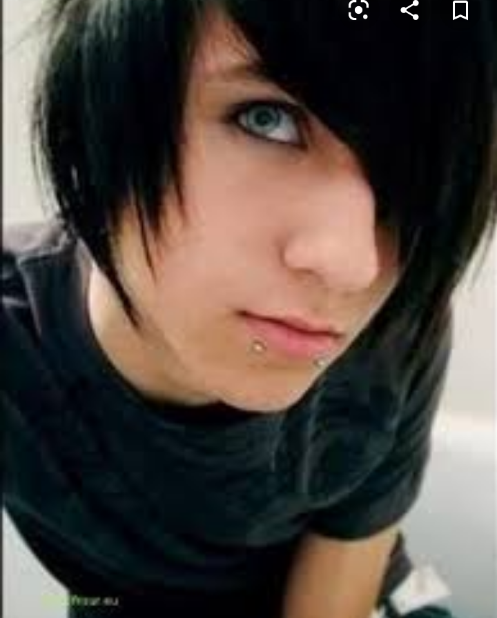 Ist Diese Frisur Bei Emos Ein Muss Haare Style Emo ist-diese-frisur-bei-emos-ein-muss-haare-style-emo
