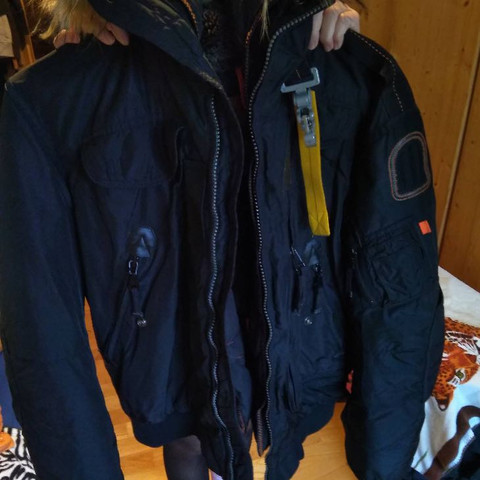 parajumpers.it fake parajumpers.it fake