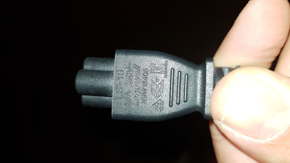 ISt dieser AC Kabel richtig für meinen Ladegerät?