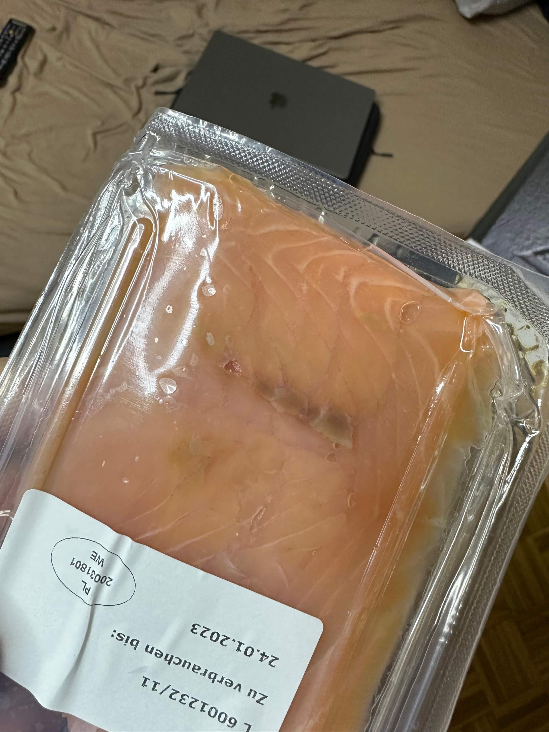 Wie Lange Ist Geräucherter Lachs Geöffnet Haltbar Ist dieser Lachs noch essbar, grüne Stellen? (Haltbarkeit)