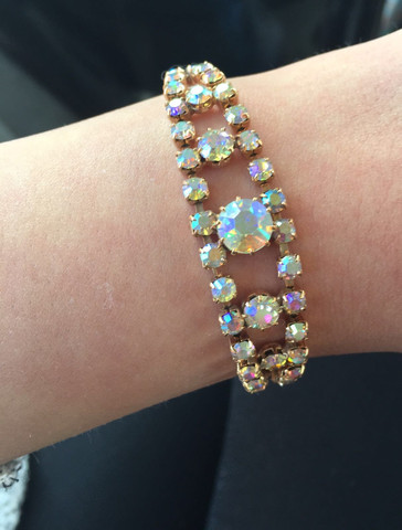 Um dieses Armband handelt es sich - (Schmuck, Juwelen, Wertstück)