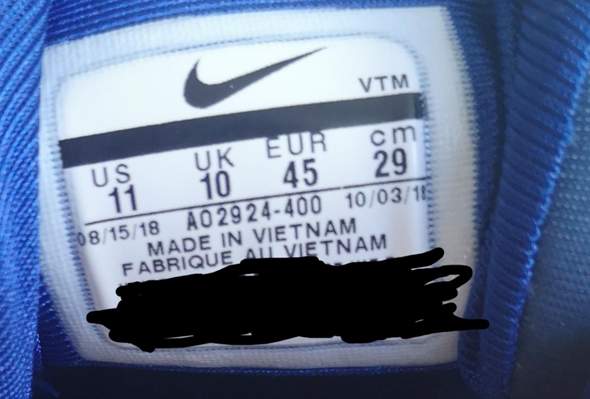 Ist dieses Etikett vom Nike air max 720 deep royal blue echt?