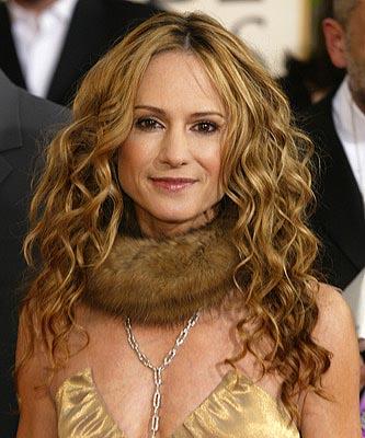 Ist Es Moglcih Dass Man Sich So Eine Dauerwelle Machen Lassen Kann Oder Sieht Das Niemals So Aus Haare Locken Frisor
