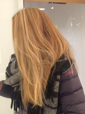 Blonden strähnchen mit dunkelblond beautylicia: Haarfarbe