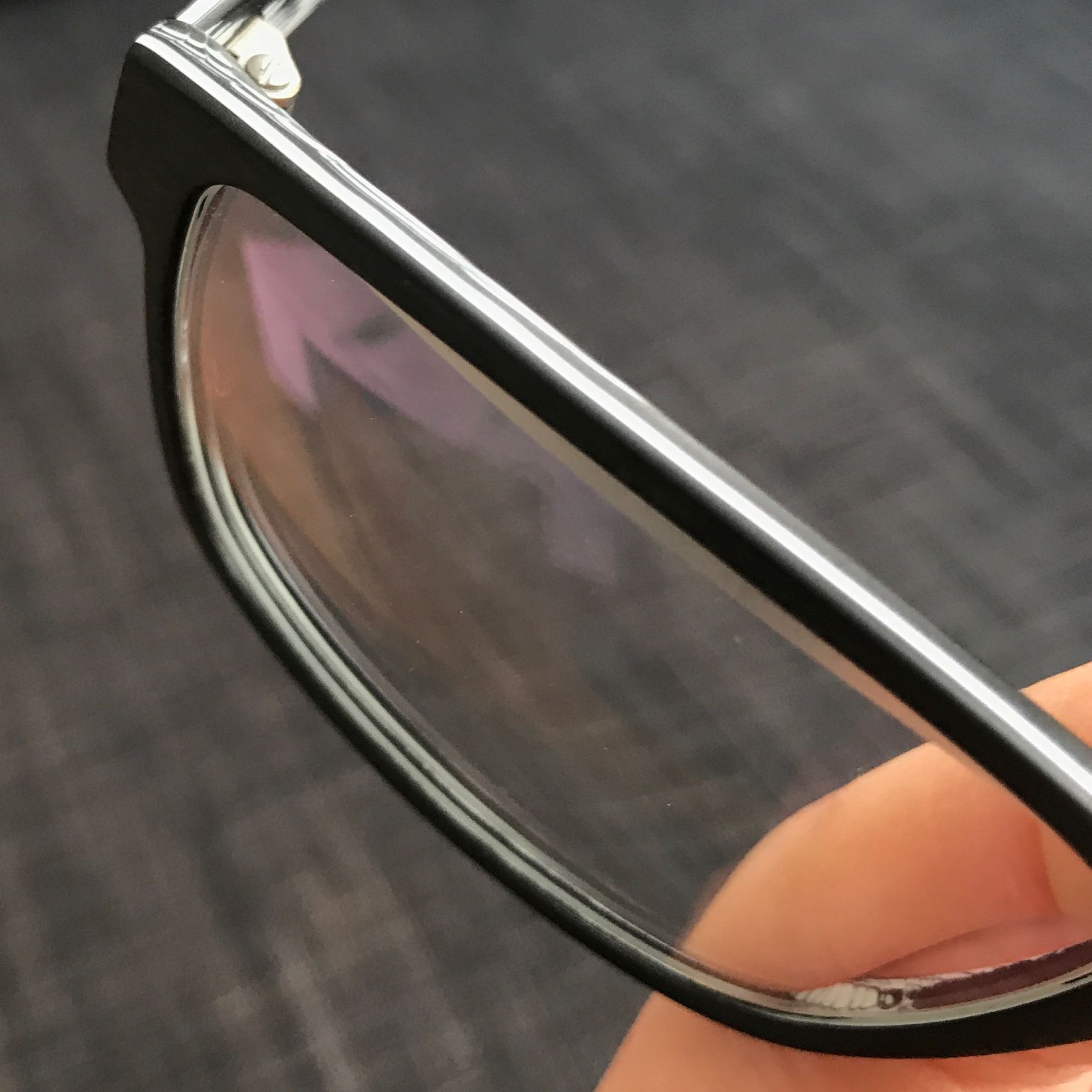 Ist Es Wirklich Normal Dass Meine Brillenglaser Auf Diese Art Und Weise Leicht Rausspringen Brille Fielmann
