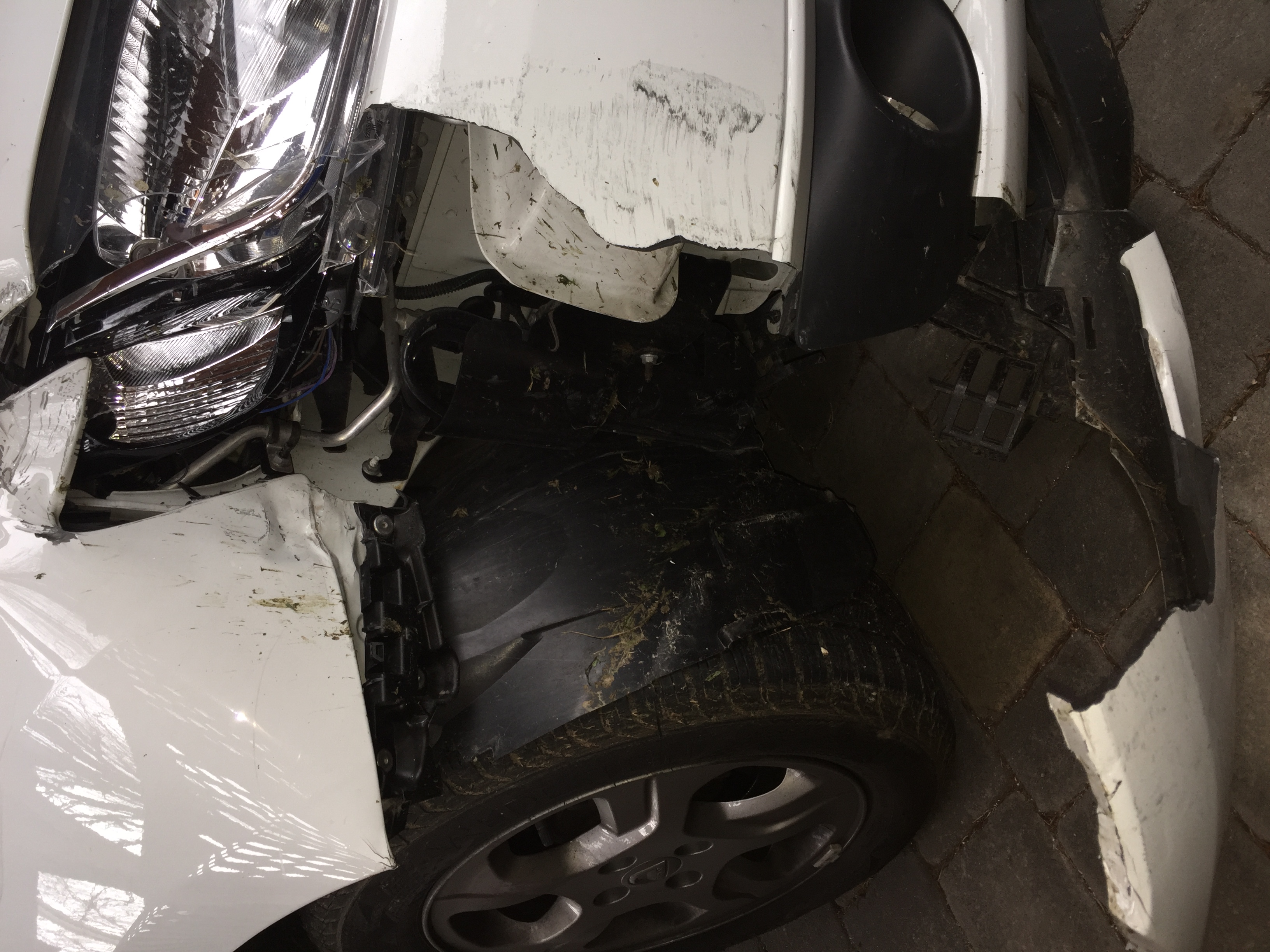 Ist Mein Auto Noch Zu Reparieren Und Wie Viel Wurde Das Ungefahr Kosten Technik Technologie Auto Und Motorrad