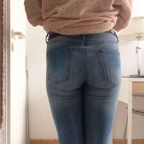 Ist mein Hintern zu klein ( mit Bild )? (Po)