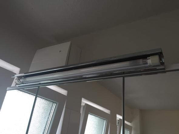 Ist Meine Neonrohre Im Bad Defekt Bzw Kaputt Led Lampe Badezimmer