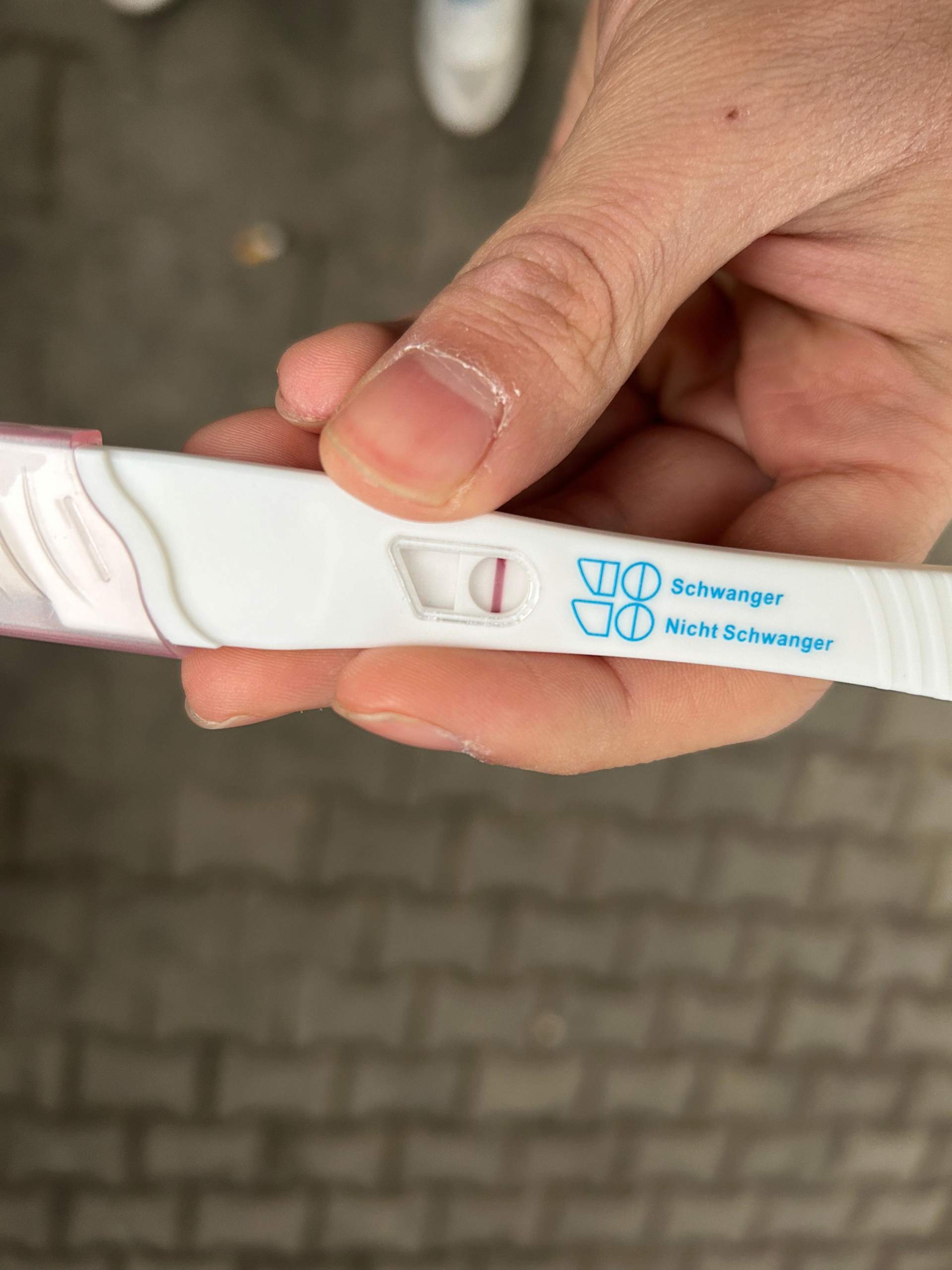 Wer Hatte Periode Und War Trotzdem Schwanger Ist sie schwanger? (Frauen, Geschlechtsverkehr, Überfällige Periode)