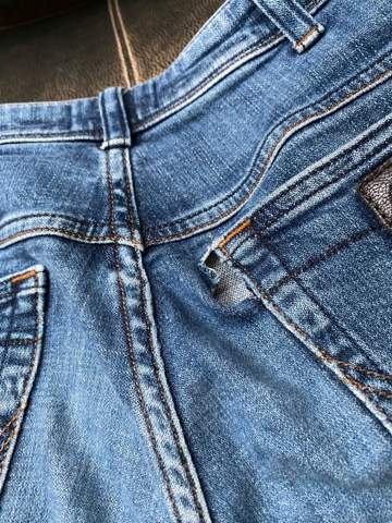 Jeans scheuern immer an gleicher Stelle auf, was tun?