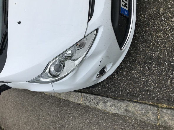 Jemand Ist Mir Ins Auto Gefahren Wie Geht Es Weiter Auto Und Motorrad Versicherung Unfall